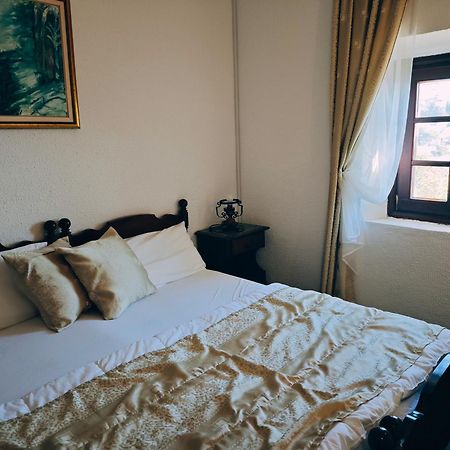Hotel Kulla e Balshajve Ulcinj Esterno foto