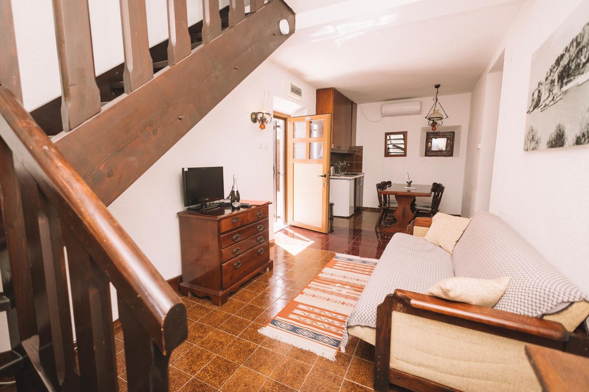 Hotel Kulla e Balshajve Ulcinj Esterno foto
