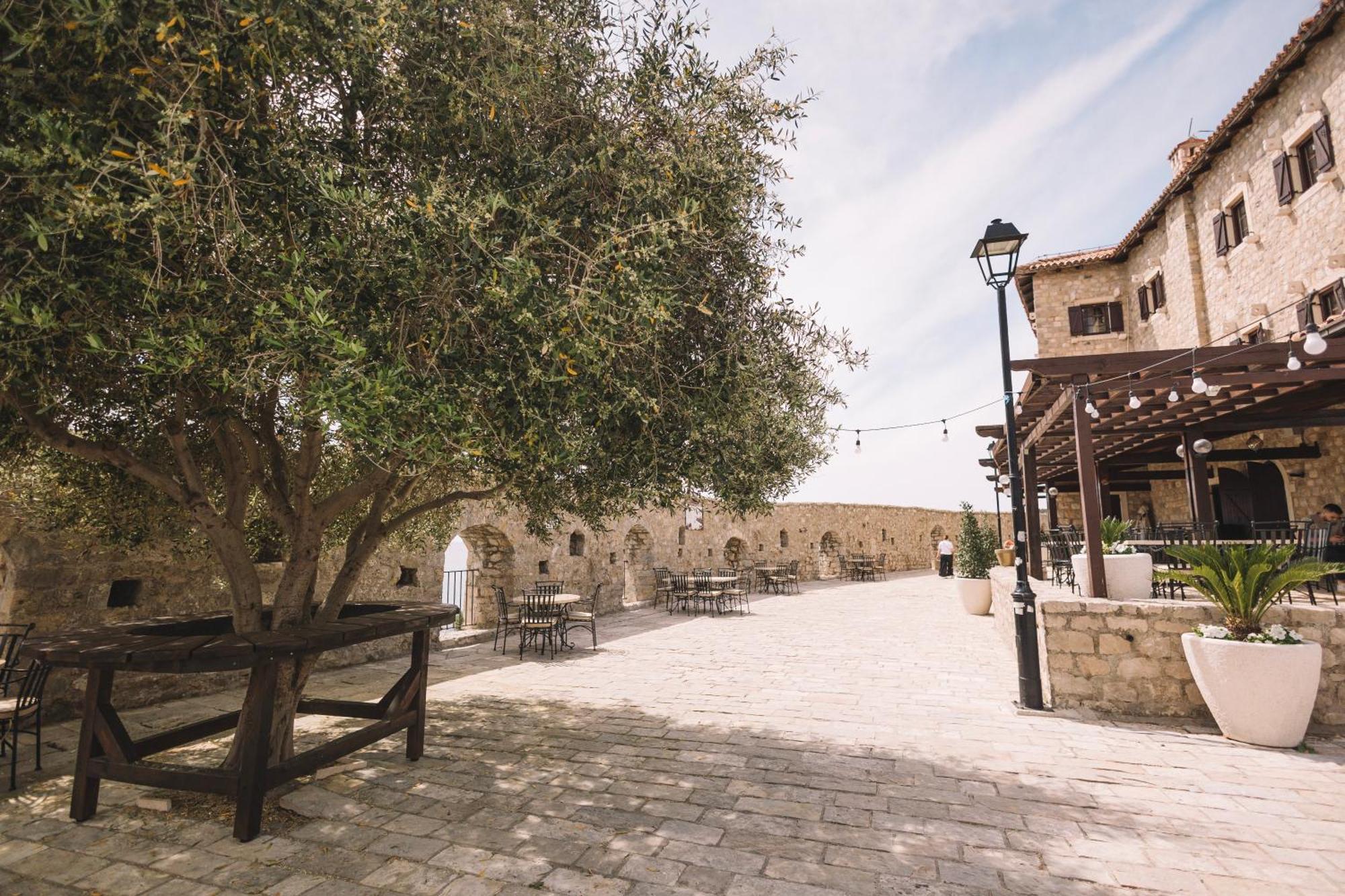 Hotel Kulla e Balshajve Ulcinj Esterno foto